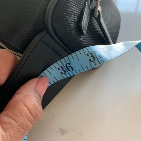 Gucci Unisex Belt Bag-Authentic - Picture 14 of 14